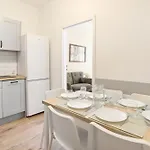 Trojmiejskie - Old Town 3 Bedrooms * Gdańsk